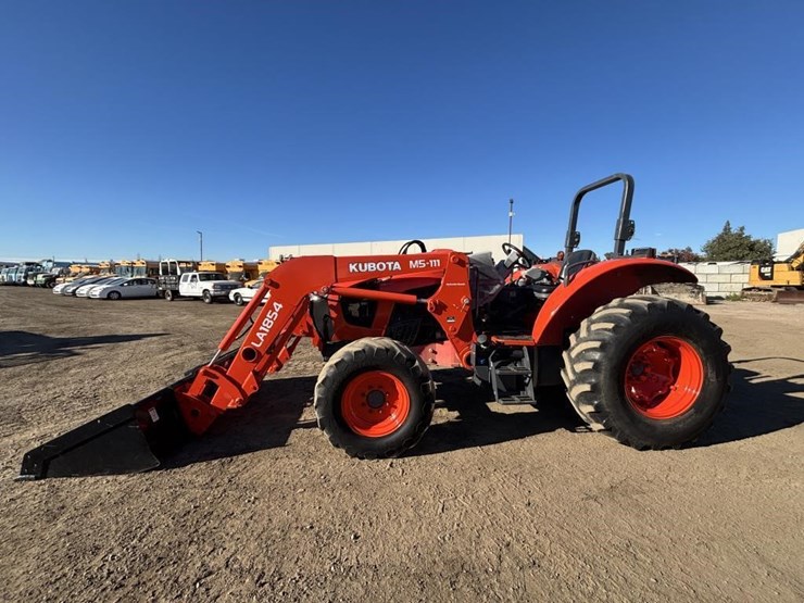 2018-kubota-m5-111d-image-5