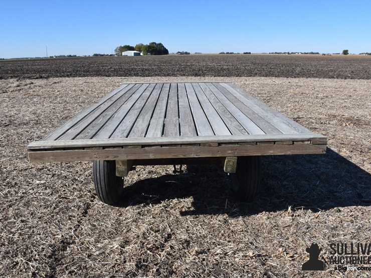 wooden-hayrack-image-6