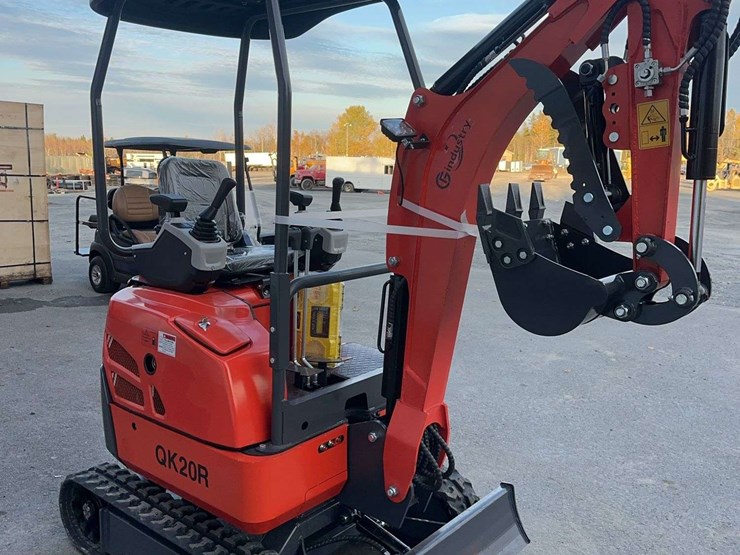 2025-cfg-qk20r-mini-excavator-image-3