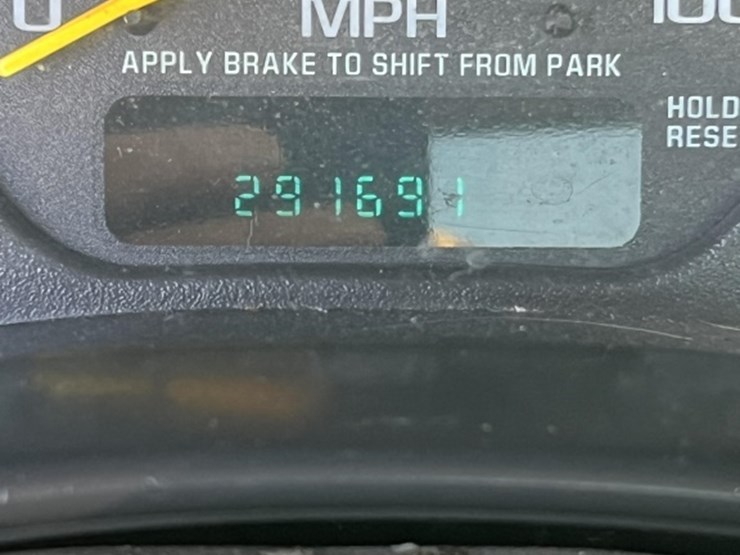 2000-gmc-1500-image-11