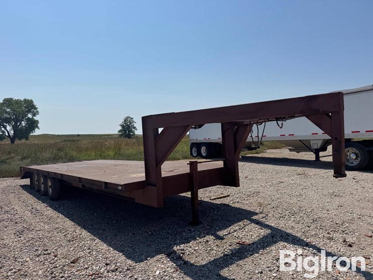 1983-homebuilt-tri/a-flatbed-gooseneck-trailer-image-4