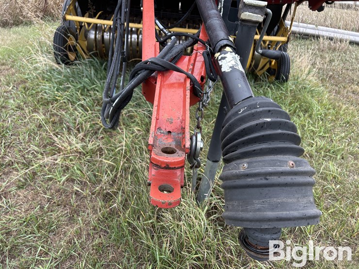 2012-new-holland-br7080-image-11