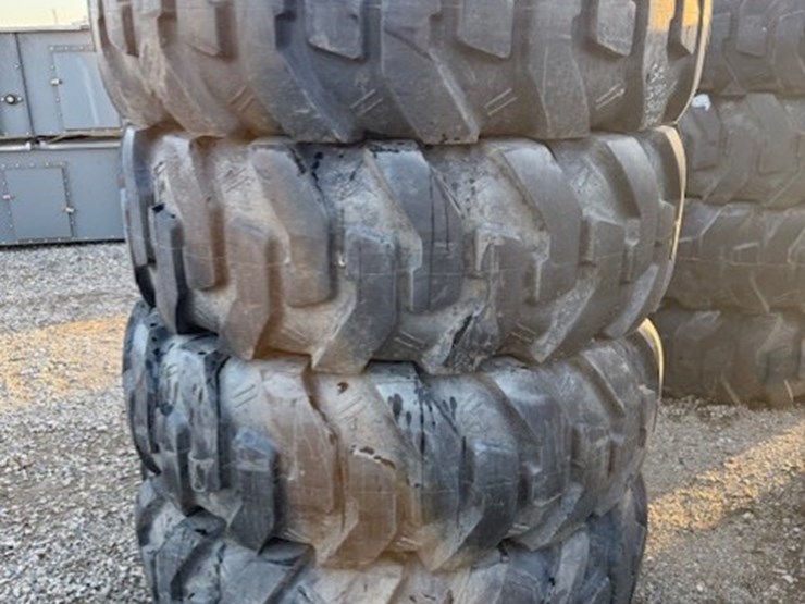4-maxam-tires-(pd5263)-image-1