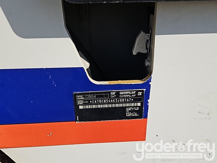 2014-caterpillar-cb54xw-image-25