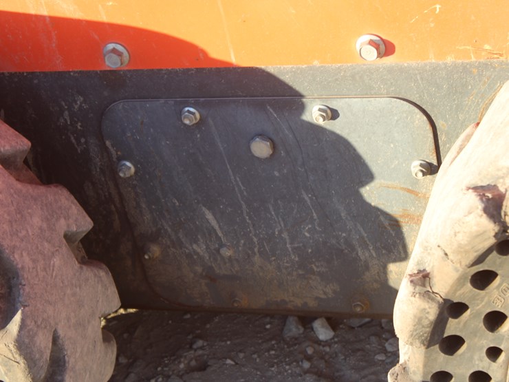 kubota-ssv65-image-24