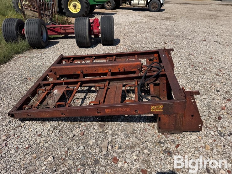 farmhand-bale-attachment-image-4