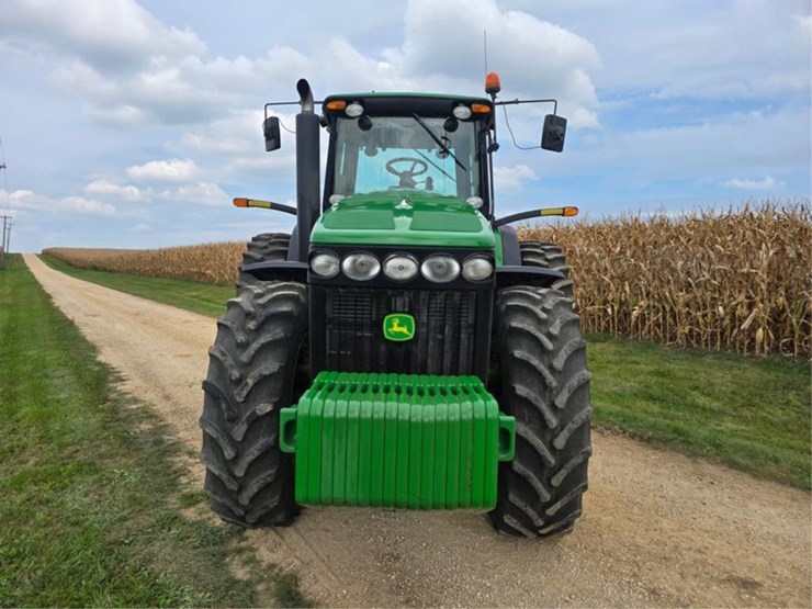 john-deere-8330-image-14
