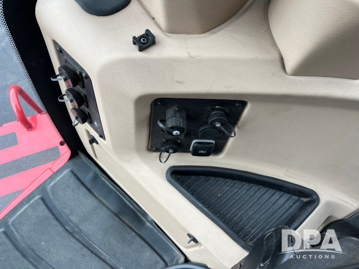 2025-case-ih-steiger-715-quadtrac-tractor-(jn3260)-image-91