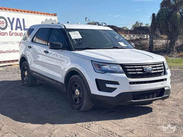 2018-ford-explorer-image-2