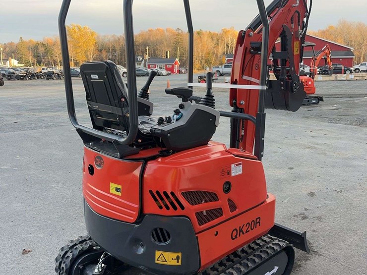 2025-cfg-qk20r-mini-excavator-image-5