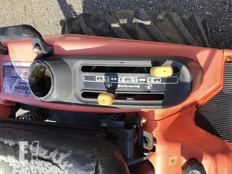 2003-kubota-bx2200-image-15