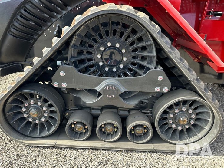 2025-case-ih-steiger-715-quadtrac-tractor-(np6212)-image-12