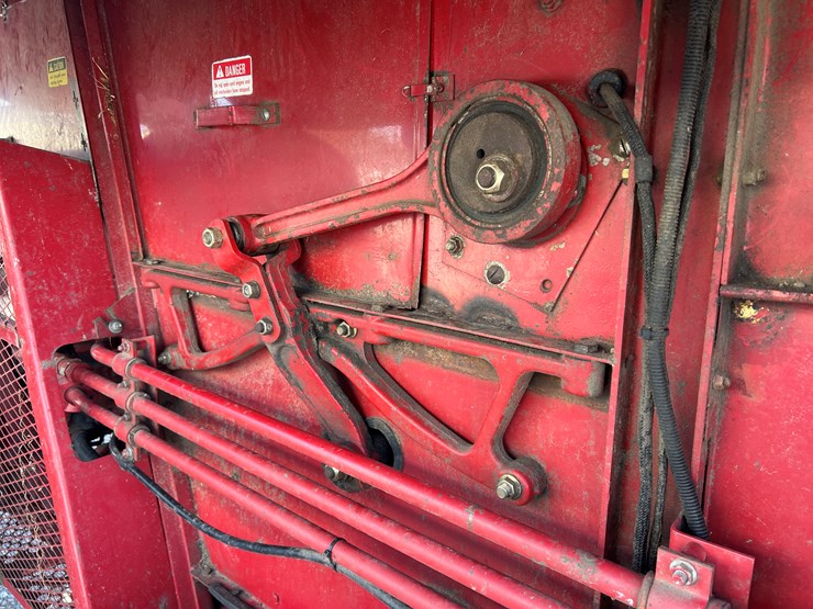 case-ih-1680-image-17