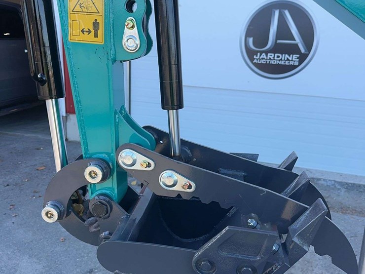 2025-cfg-qk16z-mini-excavator-image-9