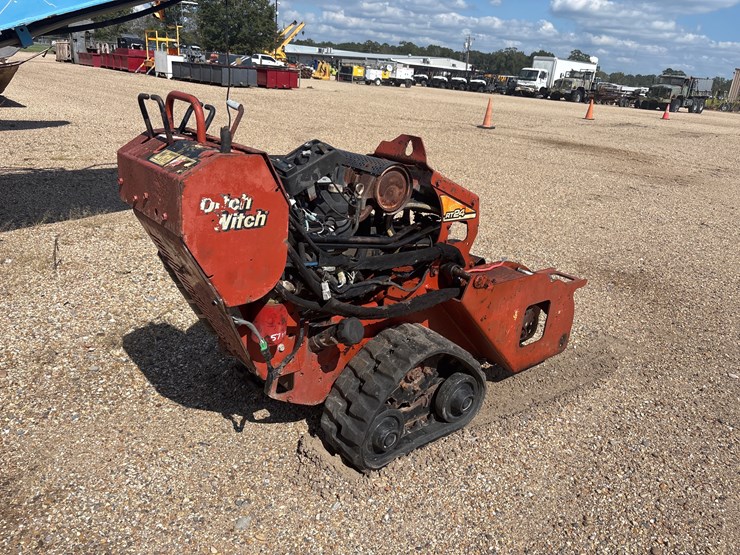 ditch-witch-rt24-image-3