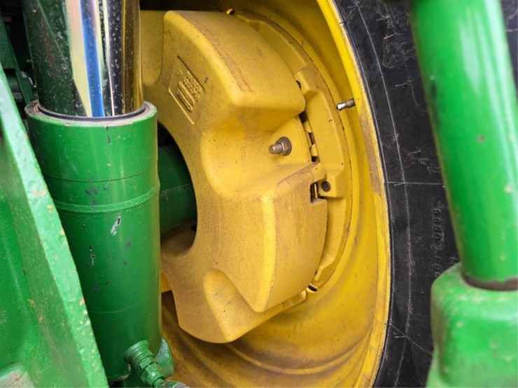 john-deere-8330-image-10