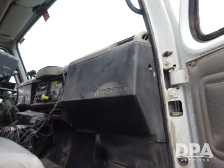 2002-international-2554-image-58