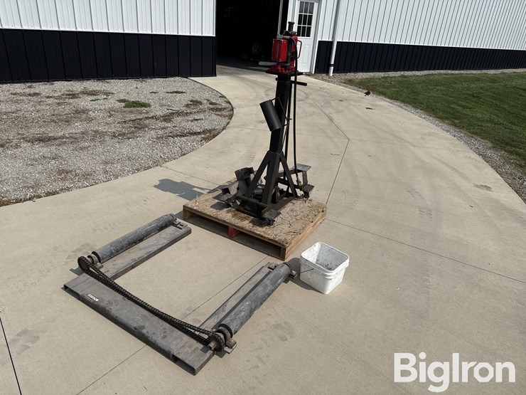 shop-made-sprayer-tire-jack-image-1