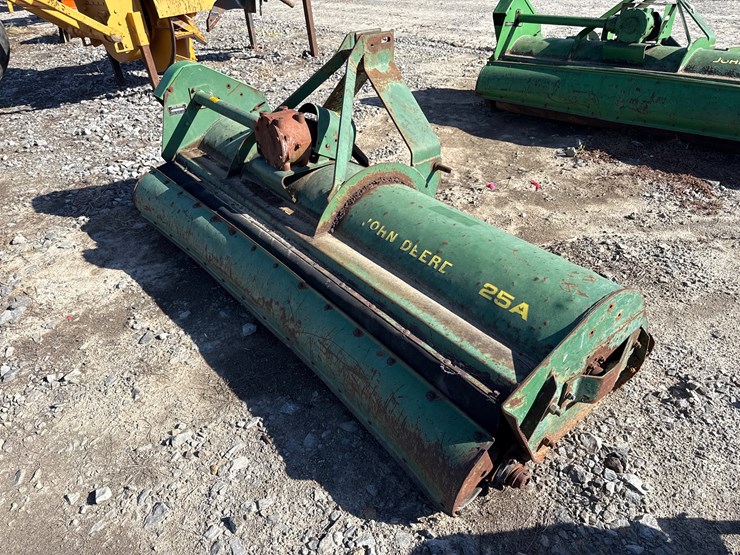 john-deere-7-image-3