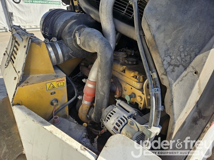 2014-caterpillar-cb54xw-image-17