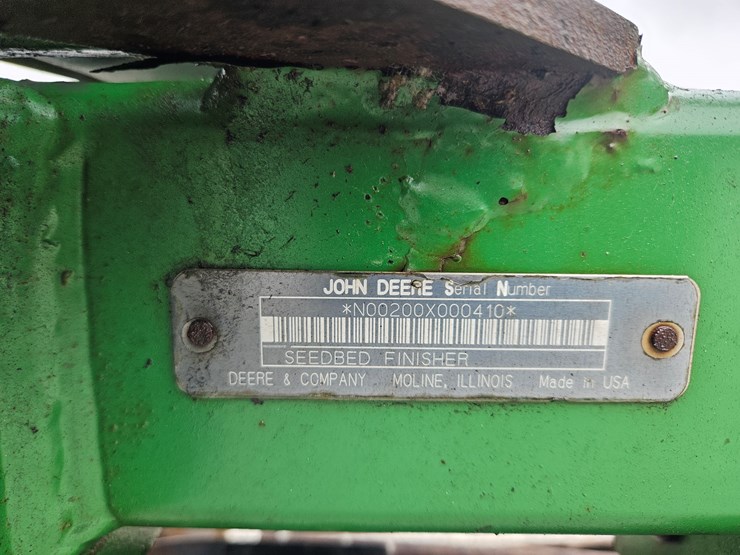 2002-john-deere-200-image-5