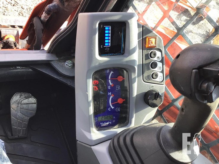 2024-kubota-svl97-2-image-10