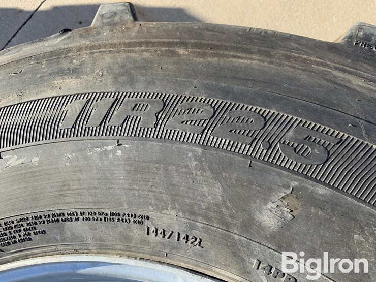 11r22.5-pivot-tires-&-rims-image-15