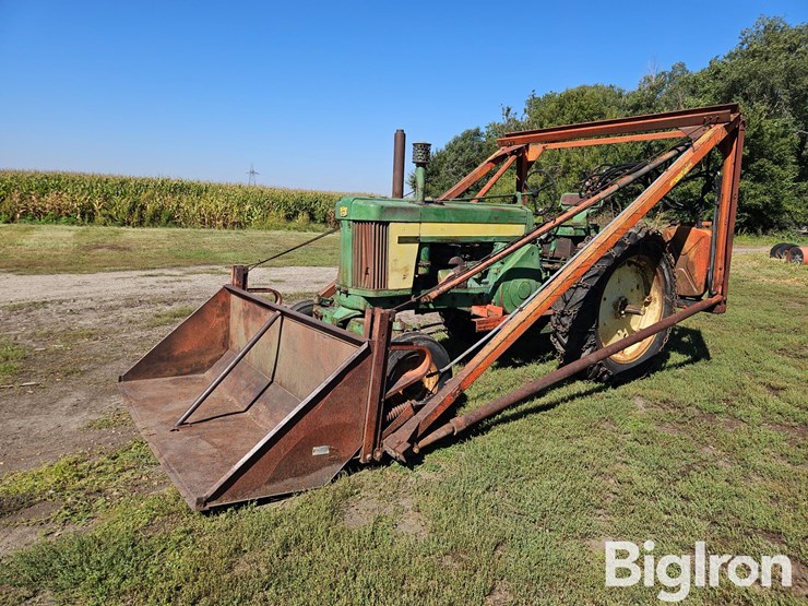 1958-john-deere-720-image-2