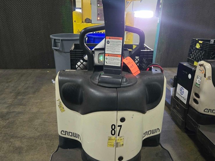 2017-crown-pe4500-60-image-4