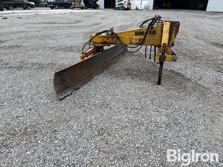 rhino-r1400-blade-image-4