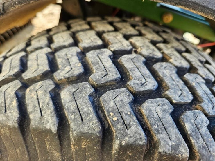 john-deere-2500e-image-25