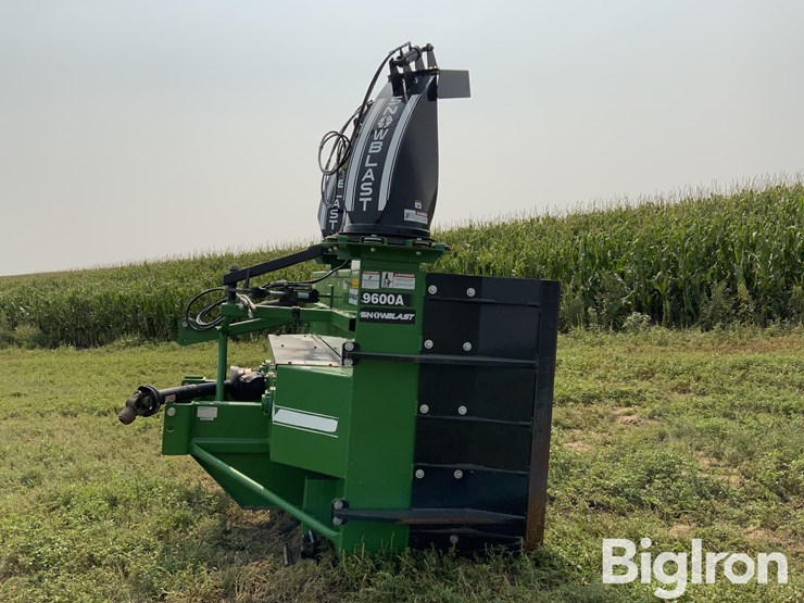 snowblast-9600a-3-pt-snow-blower-image-8