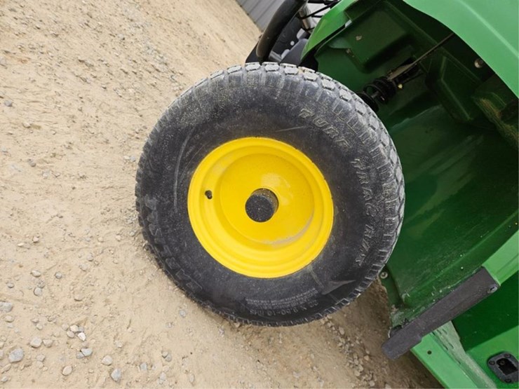 2011-john-deere-gator-image-39