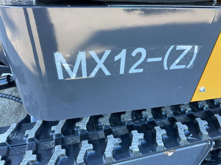 2025-agt-mx12z-mini-excavator-image-12