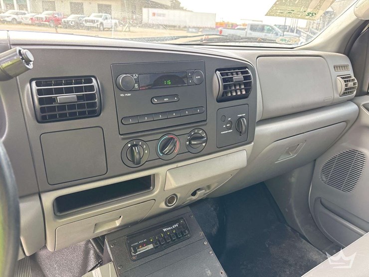 2006-ford-f250-image-16