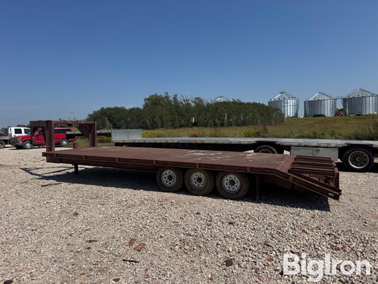 1983-homebuilt-tri/a-flatbed-gooseneck-trailer-image-8