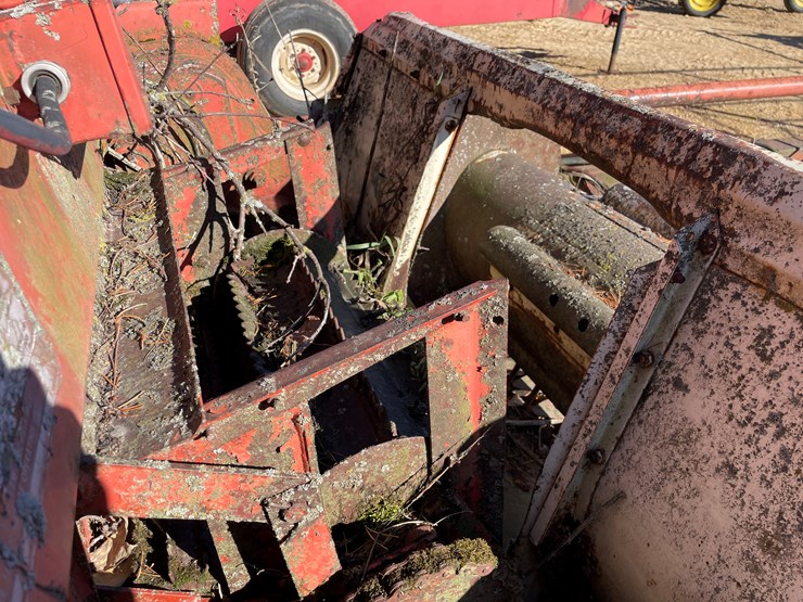 #5920-•-heston-chopper-with-hay-head-image-26