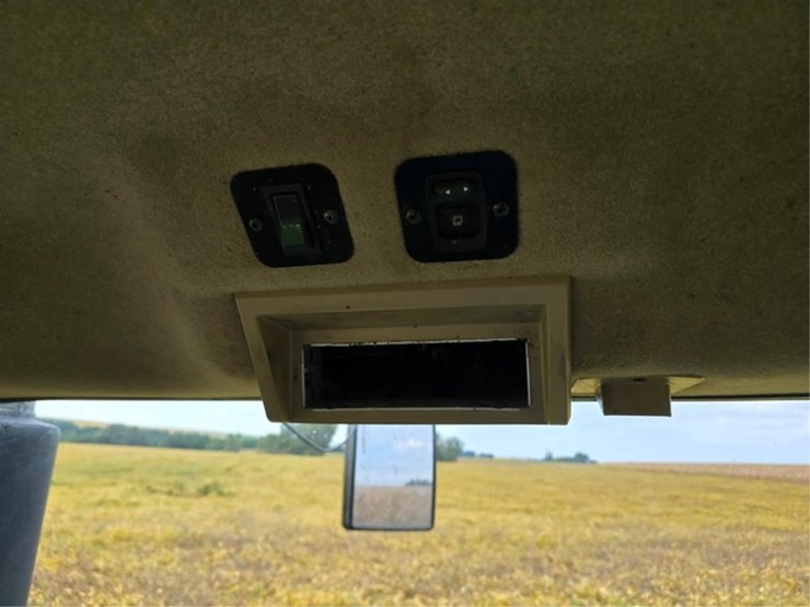 john-deere-8330-image-39