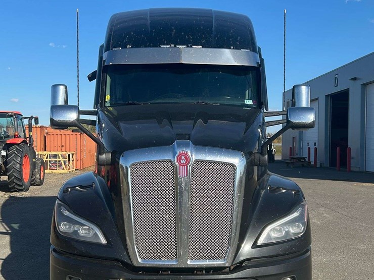 2022-kenworth-t680-image-5