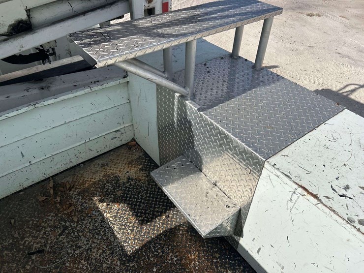 2002-international-4700-image-30