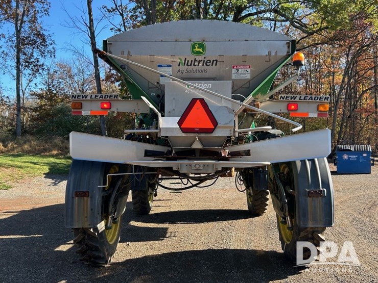 2014-john-deere-r4038-image-4