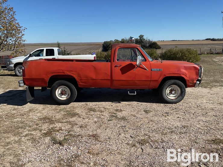 1980-dodge-power-wagon-image-4