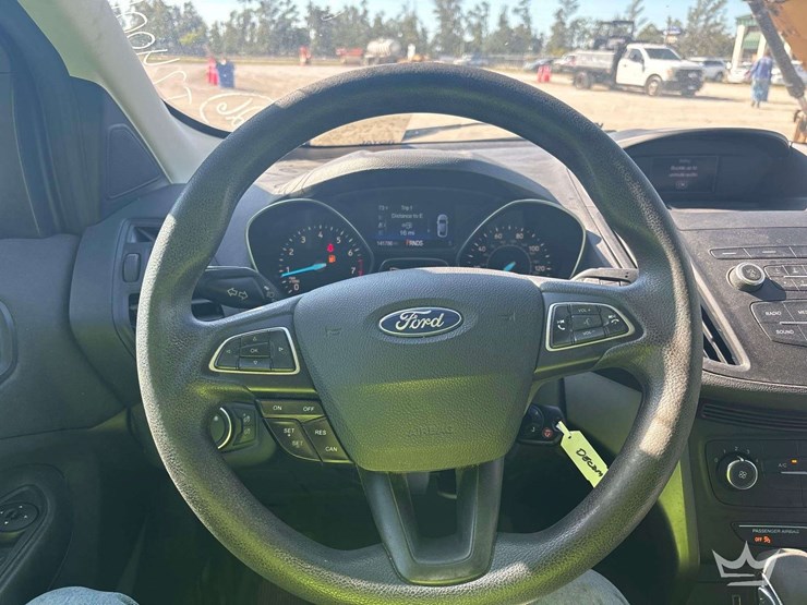 2019-ford-escape-image-14