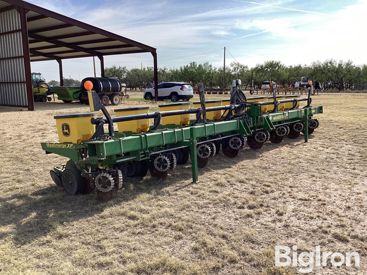 2007-john-deere-1700-image-3