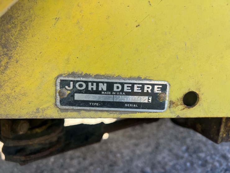john-deere-3800-image-5