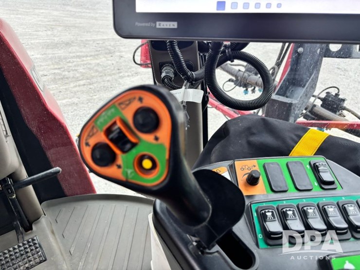 2019-case-ih-patriot-4440-image-118