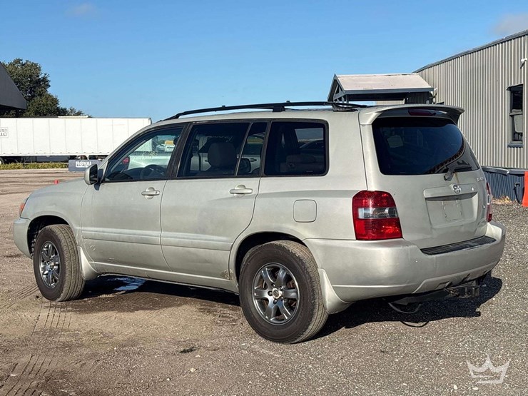 2005-toyota-highlander-image-4