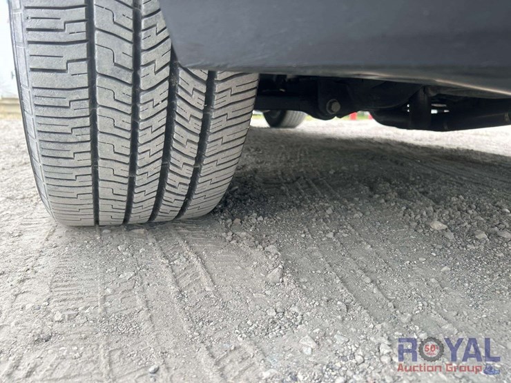 2018-ford-explorer-image-33