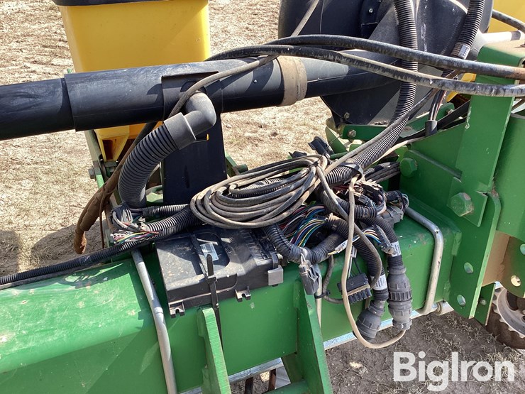 2007-john-deere-1700-image-9