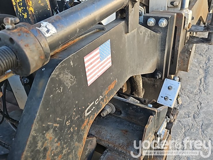 2015-caterpillar-ap-655d-image-25